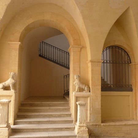 Landolina Palace Hotel Noto Exteriör bild