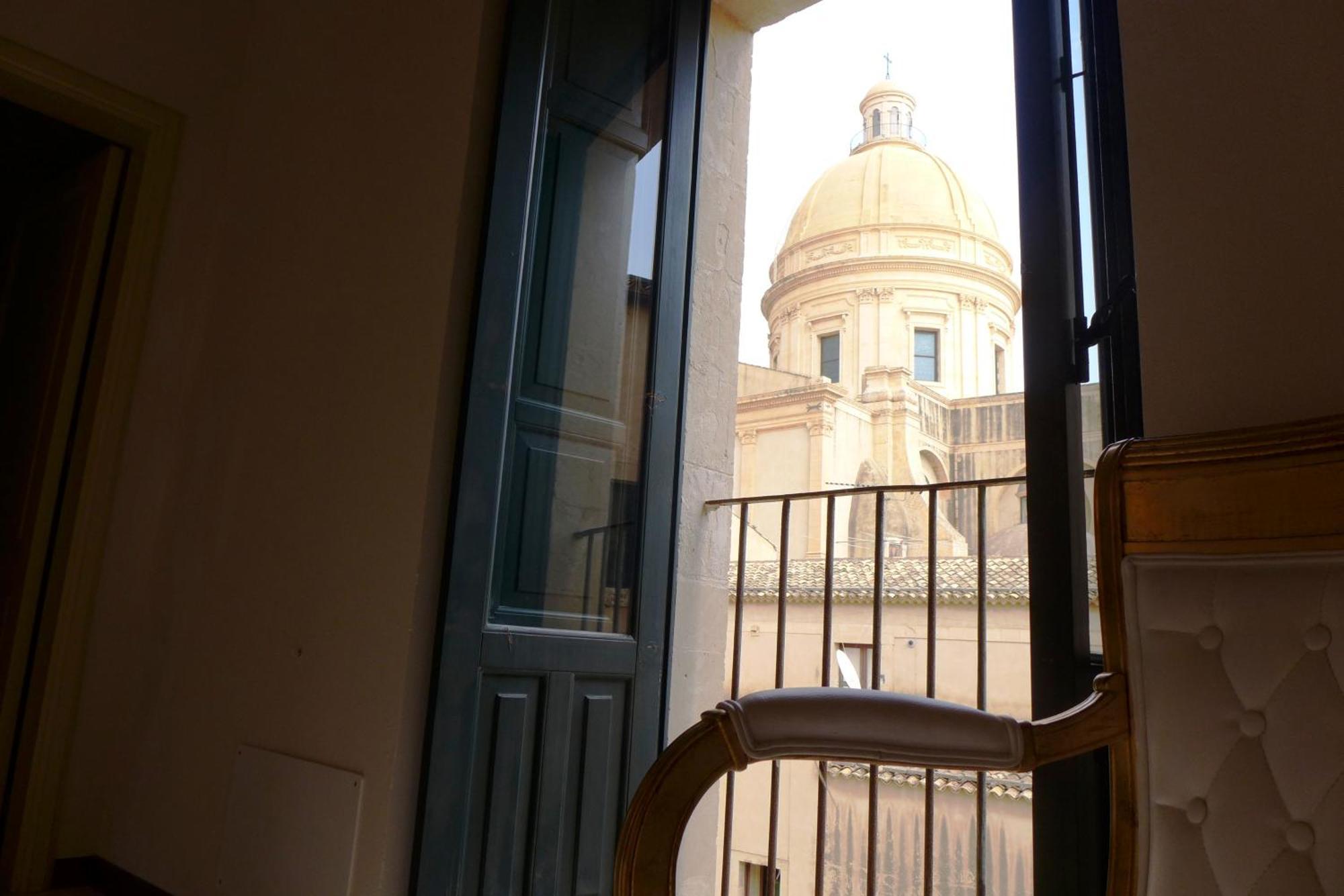 Landolina Palace Hotel Noto Exteriör bild